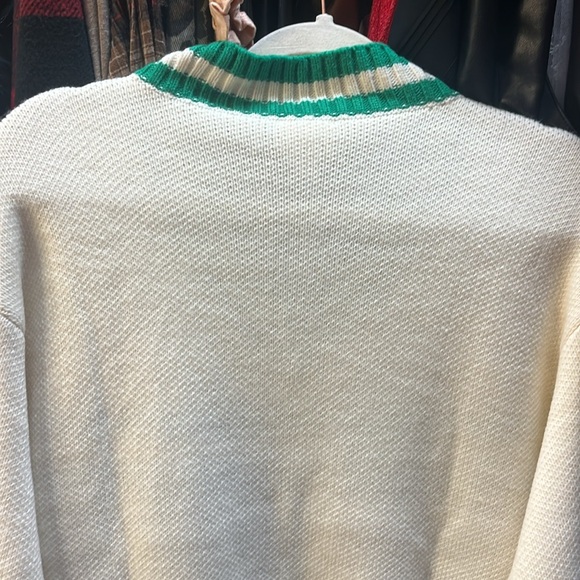 PICKLEBALL V-NECK SWEATER - Picture 14 of 15